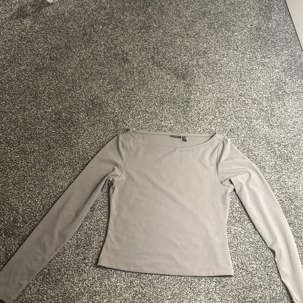 Gray Women's Long Sleeve Top